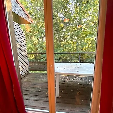 Hotel Renove Pour 4 A 5 Personnes A Cassen *