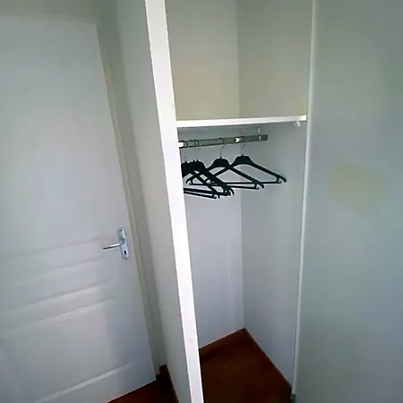 Renove Pour 4 A 5 Personnes A Cassen *