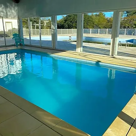 Renove Pour 4 A 5 Personnes A Cassen Hotel *