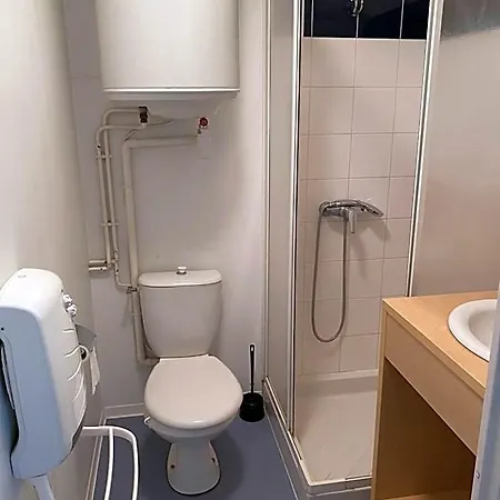 Renove Pour 4 A 5 Personnes A Cassen Hotel *